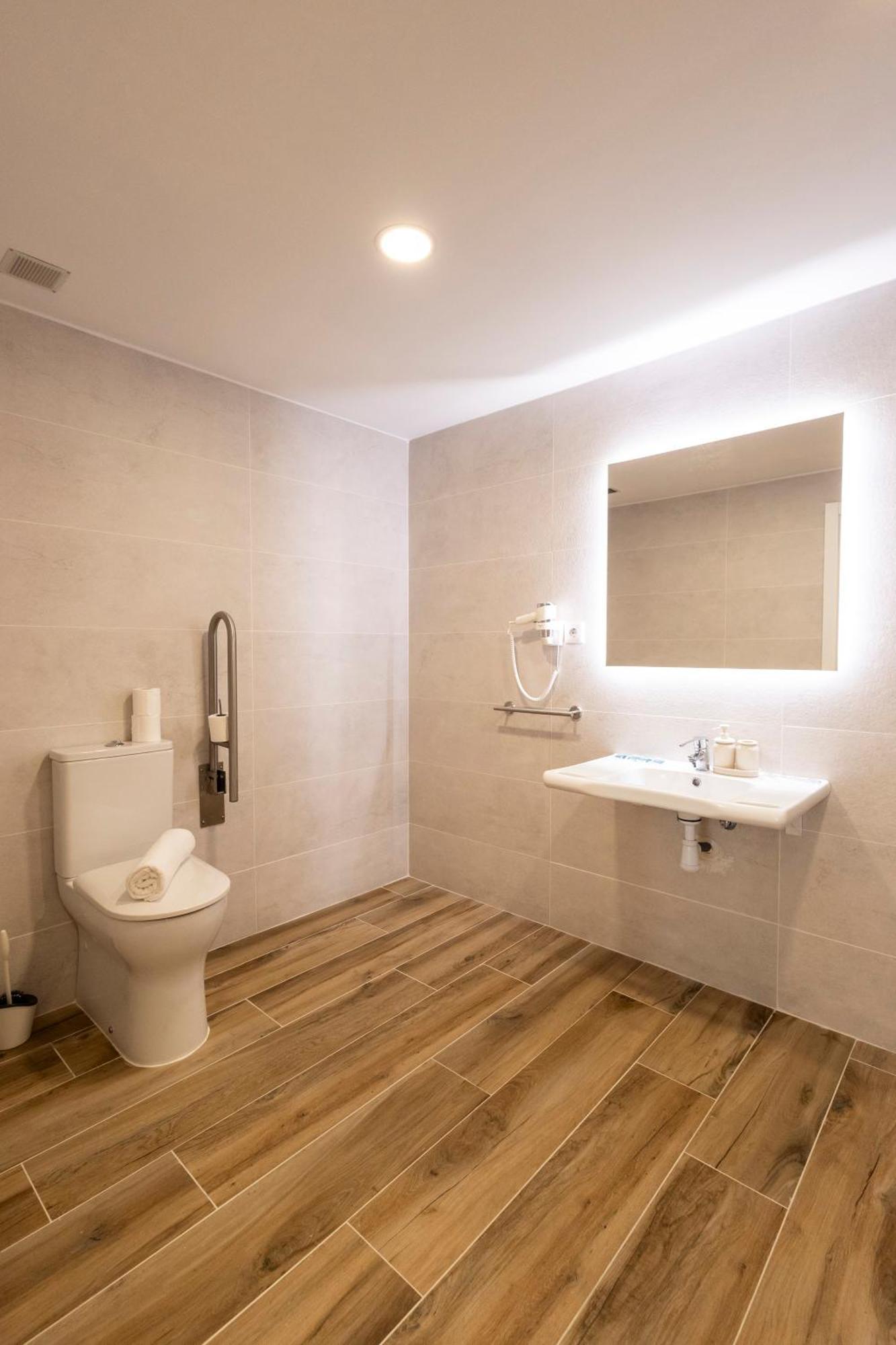 Cortes Suites By Concept Flats Valenza Esterno foto