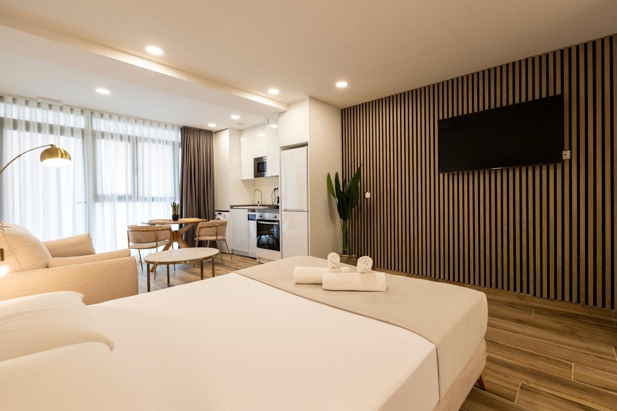 Cortes Suites By Concept Flats Valenza Esterno foto