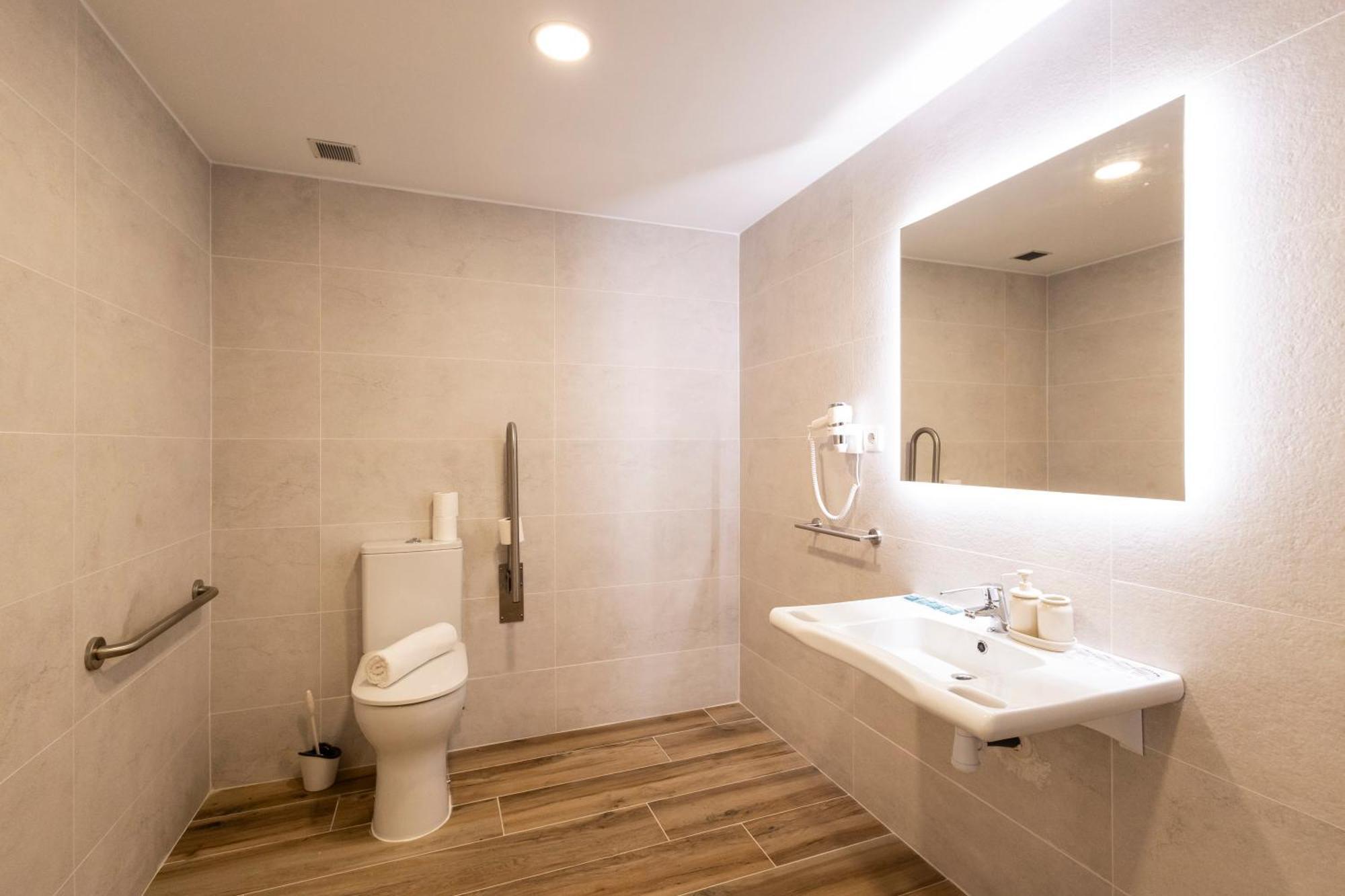 Cortes Suites By Concept Flats Valenza Esterno foto